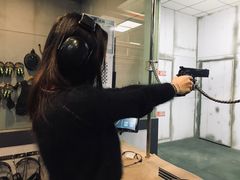-都市枪神实弹射击俱乐部