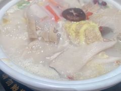 招牌猪骨煲-三人行骨头王火锅(长寿店)