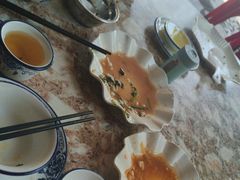 -黄记四更烤乳猪店