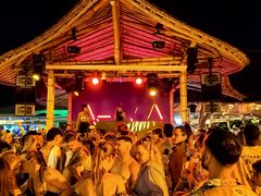 -FINNS Beach Club