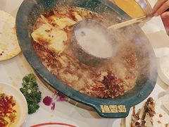 -渔香岛美蛙鱼头火锅(黔灵山公园店)