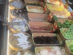 -四囍码头海鲜烧烤自助火锅(外滩南京东路悦荟广场店)