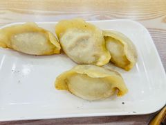 -珊珊小笼馆(仙霞路店)