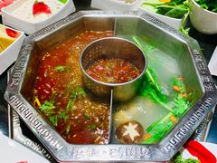 -陆派巴倒烫火锅(城东店)