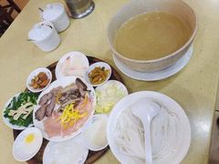 -桥香园云南过桥米线(金马碧鸡店)