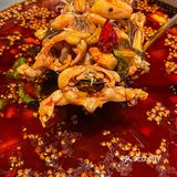 坚持一次性用油，鱼蛙火锅冬天吃也太香了 
