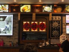 -黑白电视长沙小吃(美林M·LIVE天地东座店)