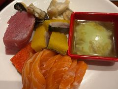 -荣誉国际酒店-云顶旋转餐厅