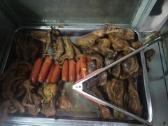 鸭头-老火车站牛肉粉