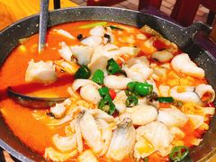 -老滇山寨•云南特色菜•地方菜•民族风情歌舞表演(金碧店)