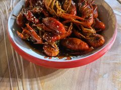 -老街烧烤大排档·地道湖北菜·龙虾馆(汉口火车站店)