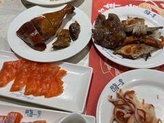 -四海一家自助餐(益田假日广场店)