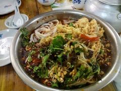 -周良天山牛杂城(天山路总店)