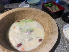 -云荷里·蒸汽石锅鱼·云南菜(中发百旺店)