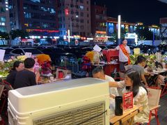 -蚝蚝先生·广式烧烤(信天广场店)