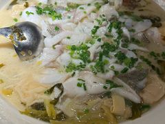 -江渔儿酸菜鱼专门店(明珠广场店)