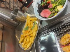 -马路牙子烧烤音乐酒馆(望京店)