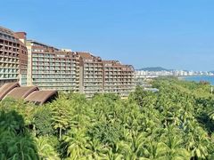 -三亚湾海居铂尔曼度假酒店