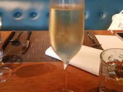 香槟-香港唯港荟 Hotel ICON – The Market