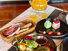 -璟象酒店-爱丽坊景观餐厅