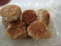 榨菜鲜肉月饼-王家沙点心店(南京西路总店)