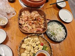 -老滇山寨•云南特色菜•地方菜•民族风情歌舞表演(金碧店)