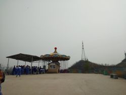 -窦王岭景区游乐场