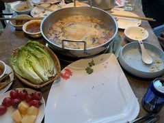 -七欣天香辣蟹火锅(上海银亿滨江店)