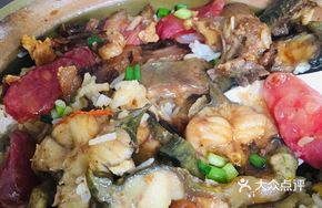 Tangshi腊味 Baozi Rice in Clay Pot