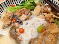 -鲜越鲜鱼粉(财富购物中心店)