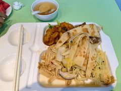 -烹然四季椰子鸡火锅(姚家园万象汇店)