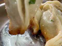 -黄阿姨锅贴大王(万航渡路店)