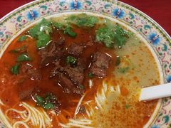 -金杨拉面王小吃面馆·牛三宝面·红烧牛肉粉