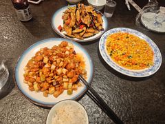 -靠山屯东北农家菜(八龙桥雅苑店)