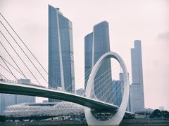 -南京眼步行桥