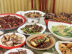 -老鼎万春卤菜(五代传承创始老店)