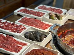 -来龍儿鲜切牛肉自助老火锅
