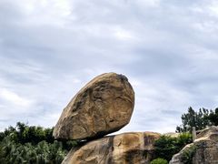 -东山风动石景区