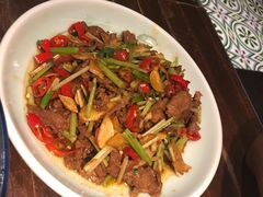 小炒黄牛肉-天山醉美辣子鸡(文艺路店)