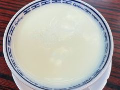 热姜撞奶-周大娘牛乳(旧寨古村总店)