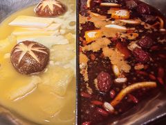 红颜花胶鸡锅-湊湊火锅·茶憩(杭州湖滨银泰in77店)