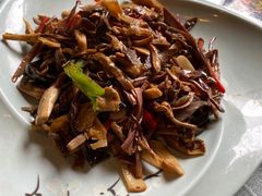 -小厨子私房菜·云南美食店