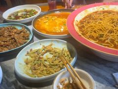 -大胡同天津菜·海肠捞饭·津门皮皮虾锅贴一绝(西姜井店)