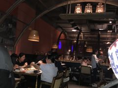 大堂-哥老官重庆美蛙鱼头(西湖银泰十一哥店)