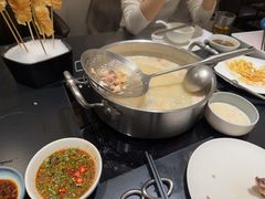-鲜入唯煮·港式海鲜牛肉火锅(金宝街店)
