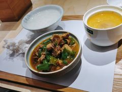 -老乡鸡(上海白玉兰广场店)