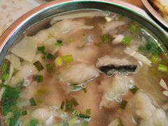 无骨鱼汤-依云煎包店