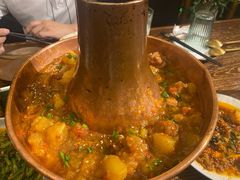 土司铜锅油焖鸡-浩海火烧云傣家菜(京广店)