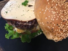 -HIGH FIVE哈福手工汉堡(桂林路店)