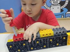 -百变天才机器人编程中心·信奥·无人机·科技特长生(金田广场店)